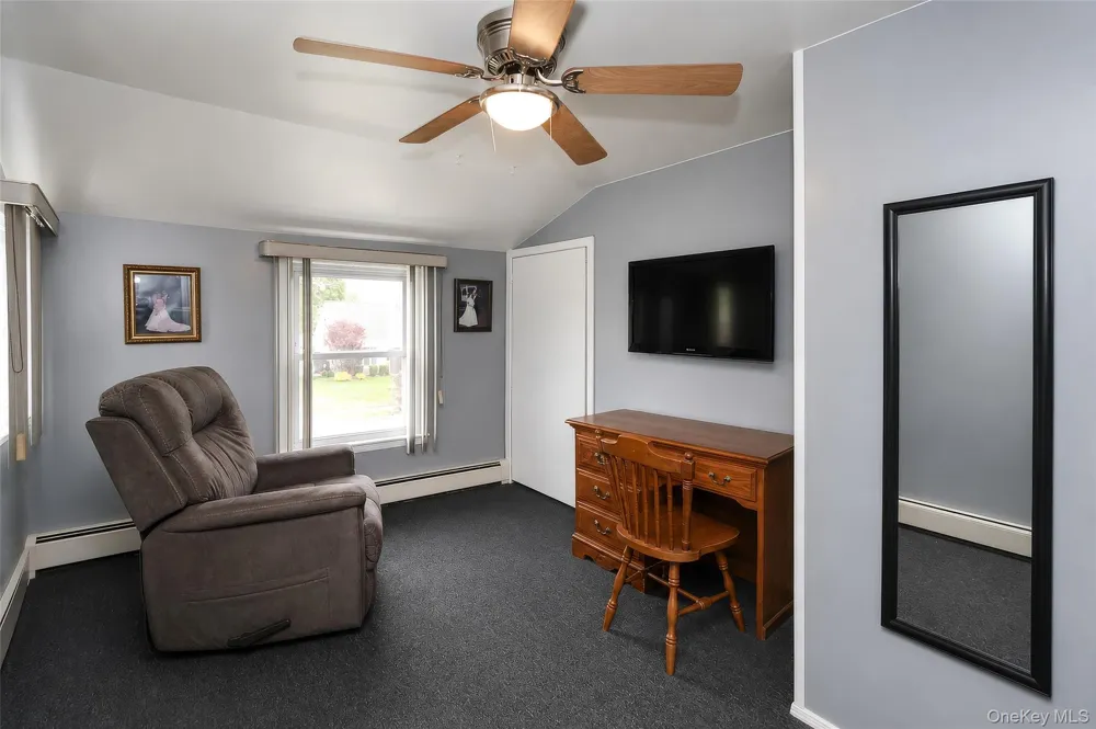 56 Haven Lane Levittown, NY 11756