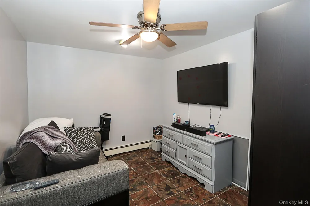 56 Haven Lane Levittown, NY 11756