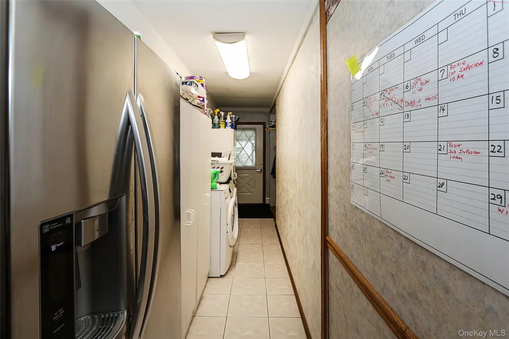 56 Haven Lane Levittown, NY 11756