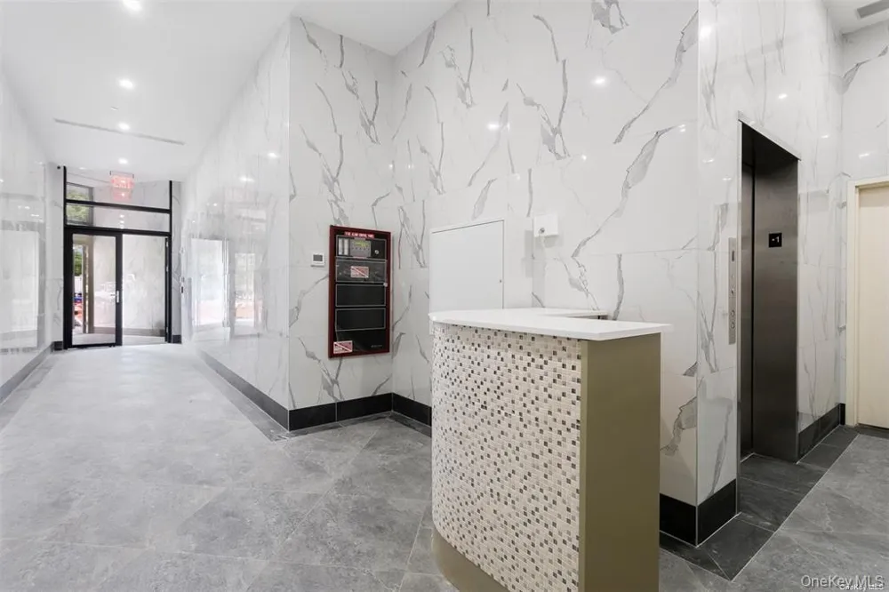 124-28 Queens Boulevard #9A Kew Gardens, NY 11415