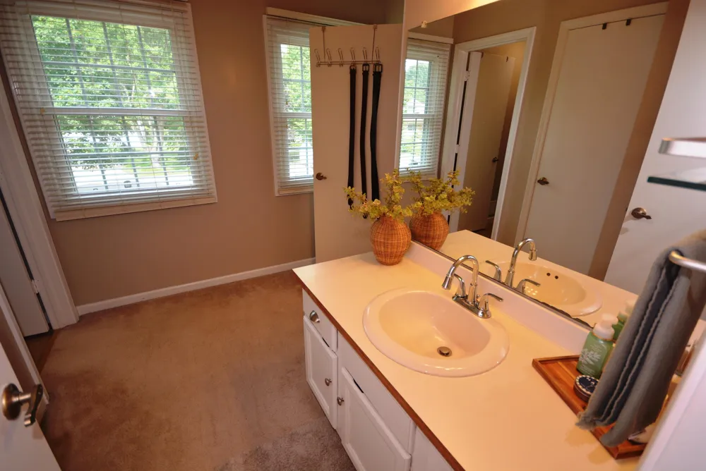 7189 Bridlewood Circle Portage City, MI 49024