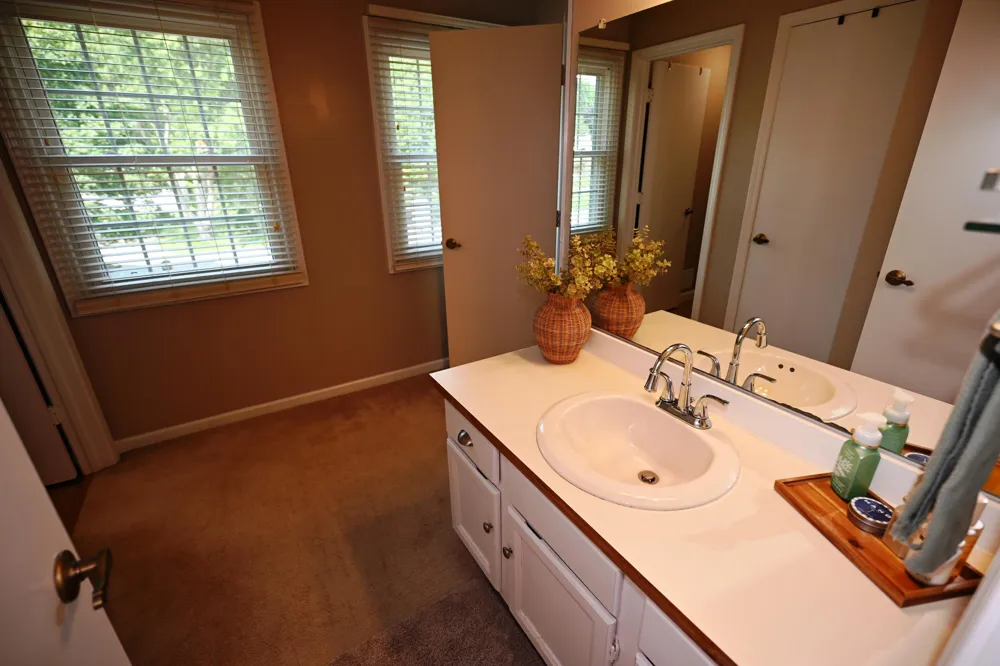 7189 Bridlewood Circle Portage City, MI 49024