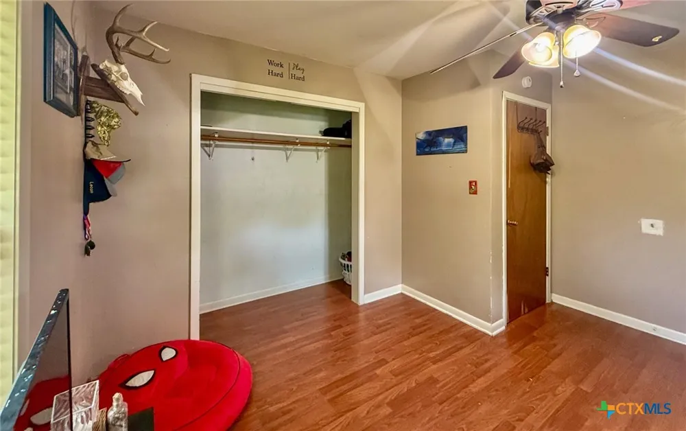 203 W Koether Street Shiner, TX 77984