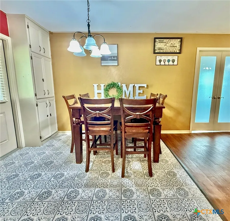 203 W Koether Street Shiner, TX 77984