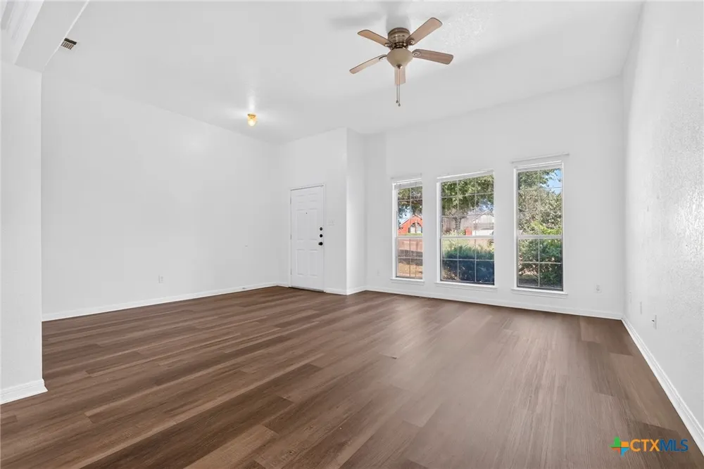 1905 Mcginnis Court Harker Heights, TX 76548