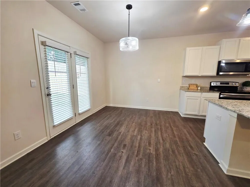 306 Walnut Grove Way Pendergrass, GA 30567