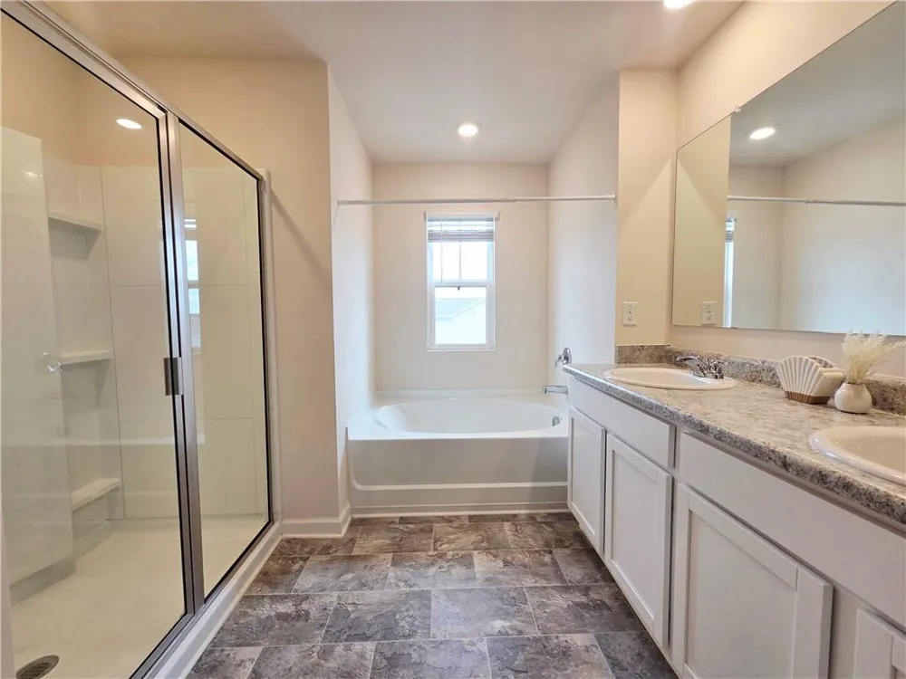 306 Walnut Grove Way Pendergrass, GA 30567