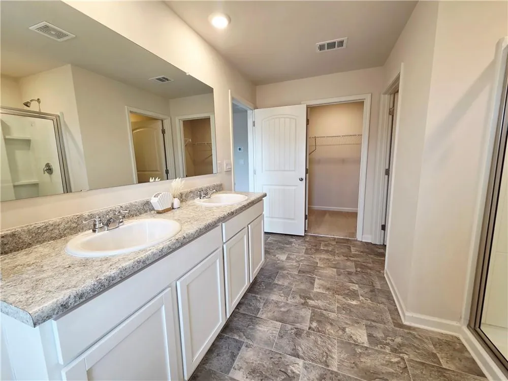 306 Walnut Grove Way Pendergrass, GA 30567
