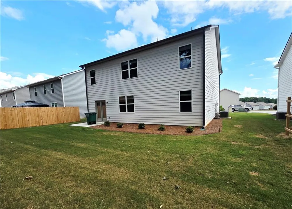 306 Walnut Grove Way Pendergrass, GA 30567