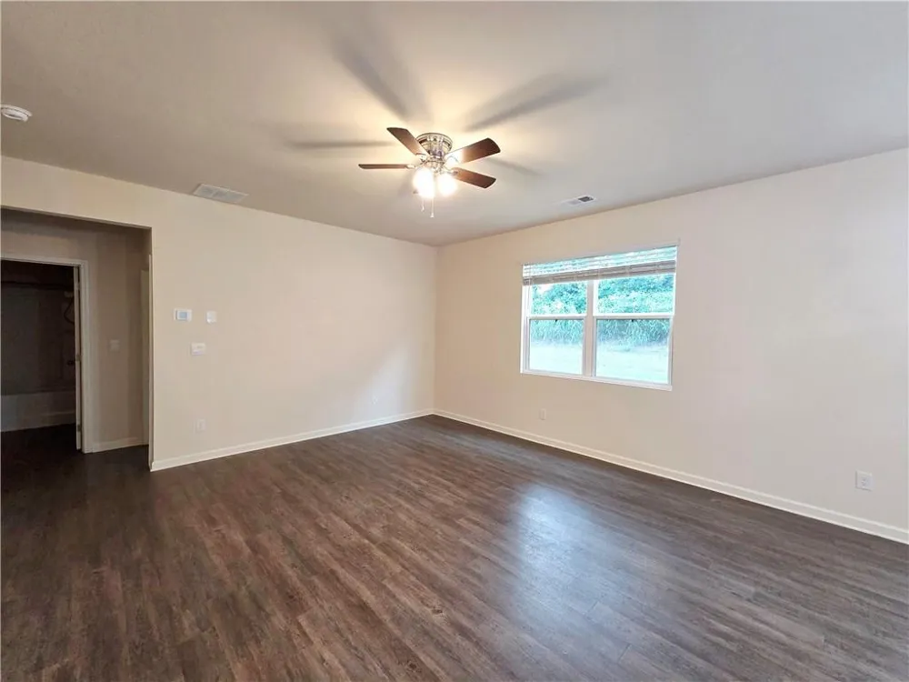 306 Walnut Grove Way Pendergrass, GA 30567