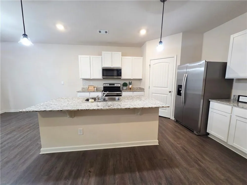 306 Walnut Grove Way Pendergrass, GA 30567
