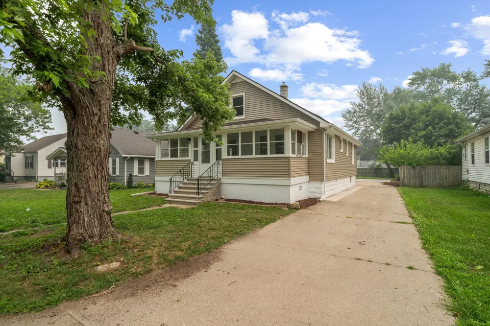 761 Westwood Drive Monroe, MI 48161
