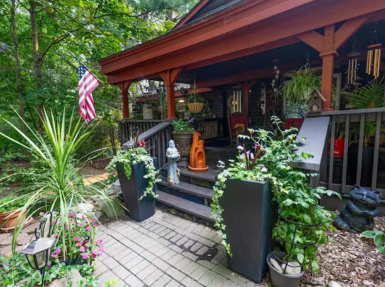 5912 English Avenue NE Comstock Park, MI 49321