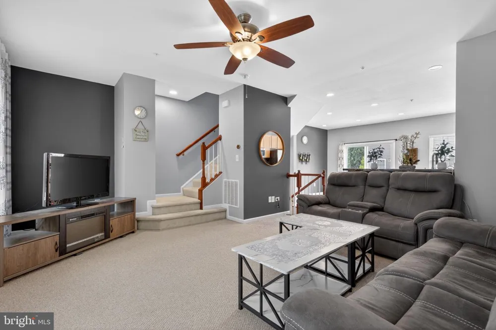 37 S CENTER STREET Hanover, PA 17331