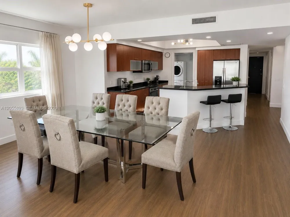 14951 Royal Oaks Ln #409 North Miami, FL 33181