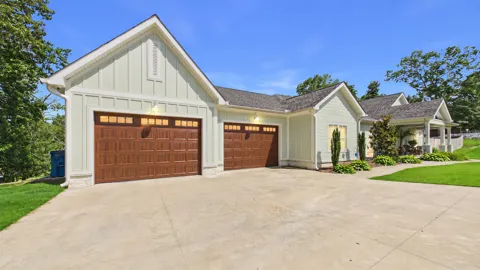15 Driftwood Ln