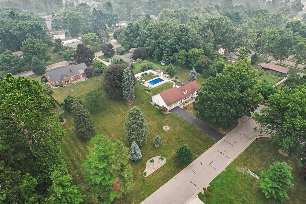 59 Ridgemoor Road Coldwater City, MI 49036
