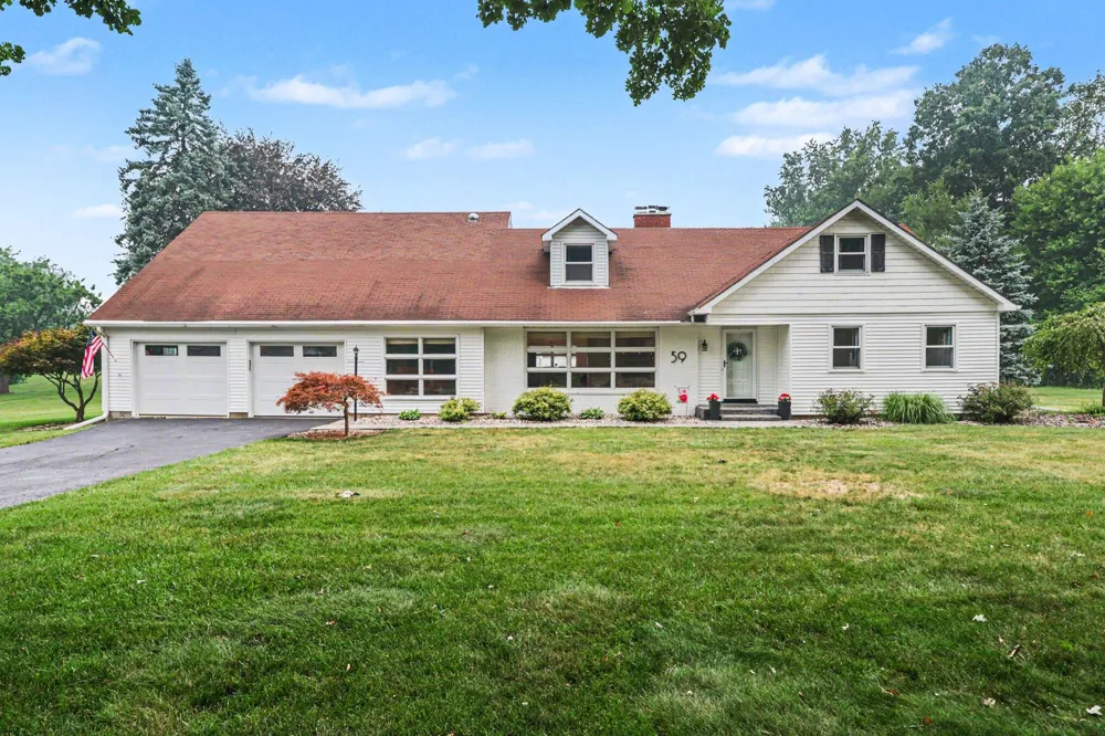 59 Ridgemoor Road Coldwater City, MI 49036