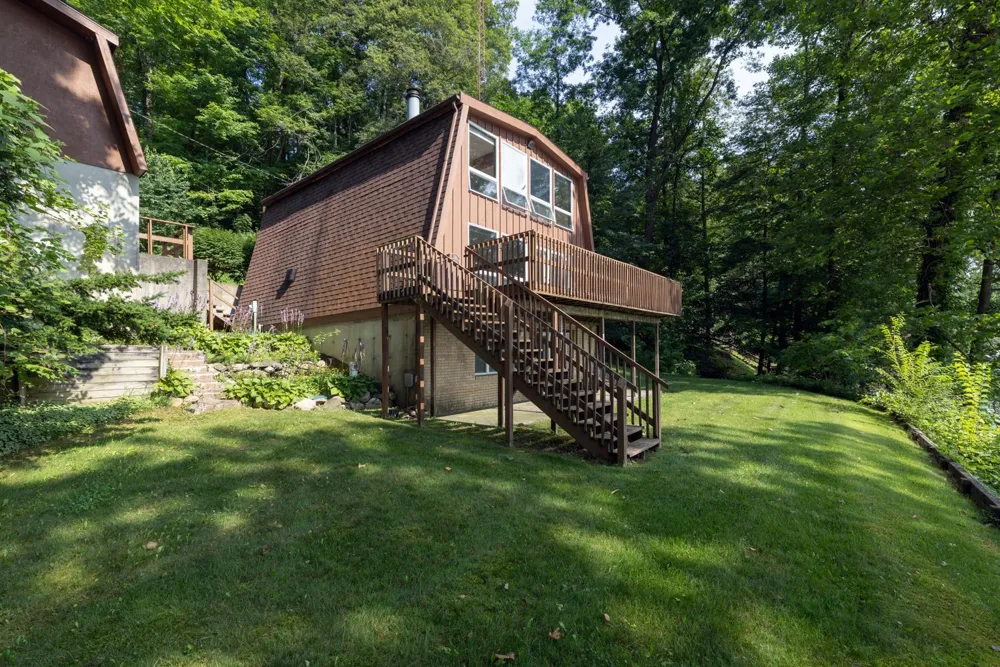 65491 North Drive Cassopolis, MI 49031