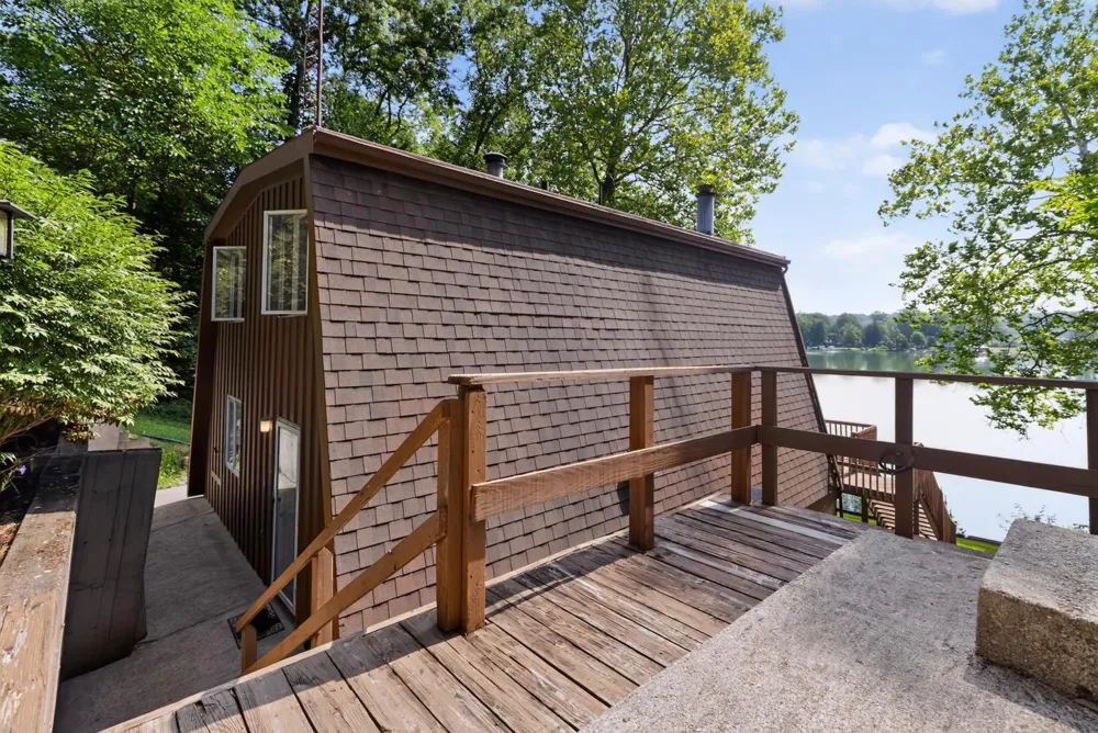 65491 North Drive Cassopolis, MI 49031