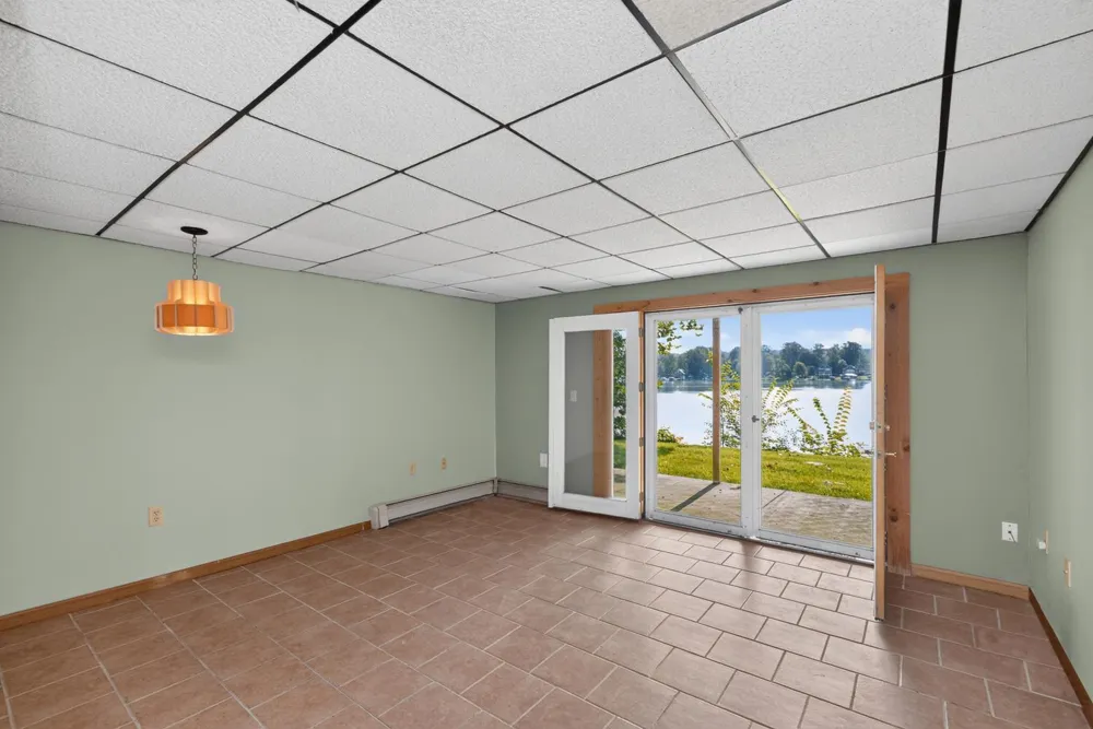 65491 North Drive Cassopolis, MI 49031
