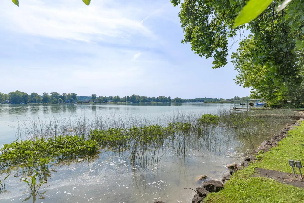 65491 North Drive Cassopolis, MI 49031