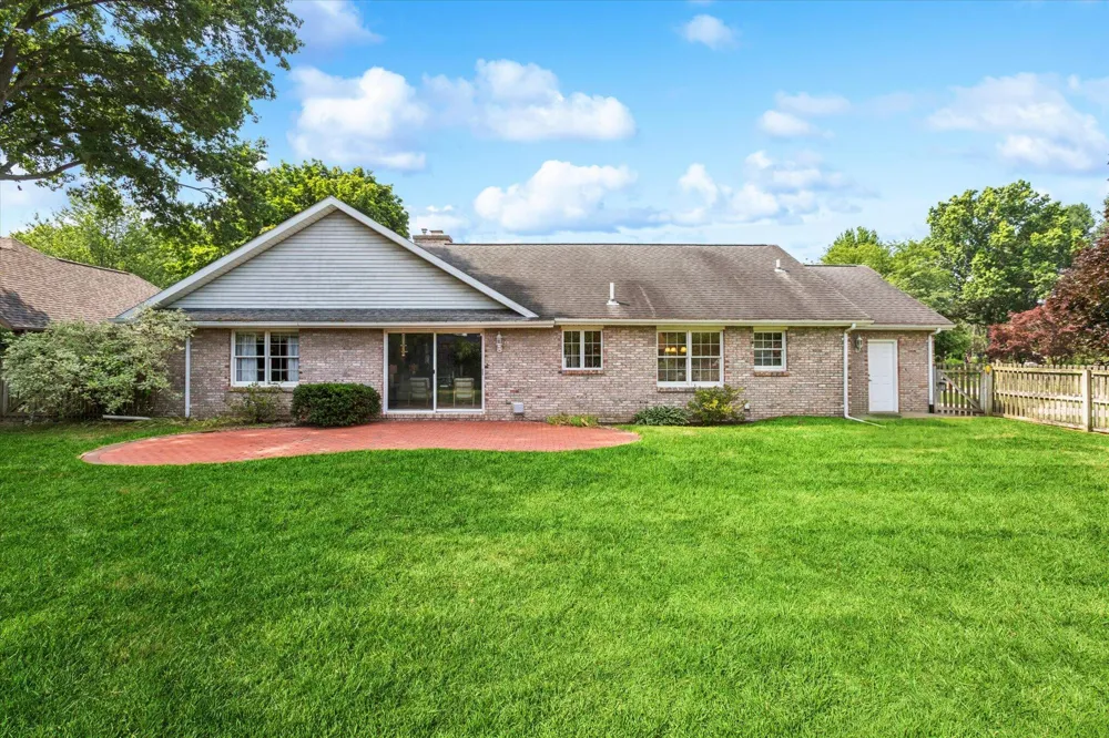 1461 Silverbrook Lane St. Joseph, MI 49085
