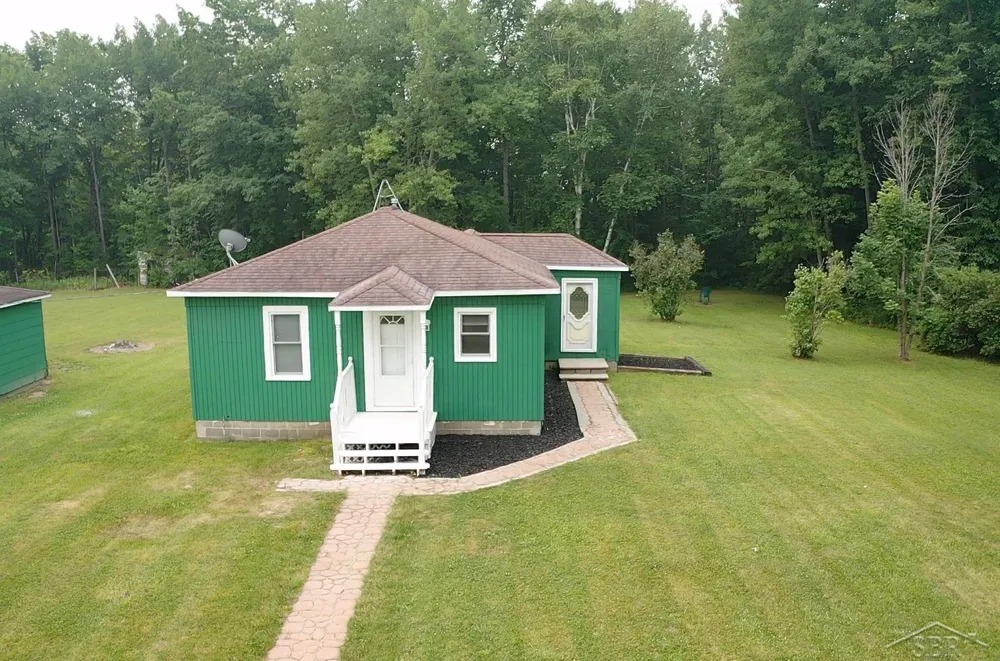 2647 S US 23 Alabaster Township, MI 48763