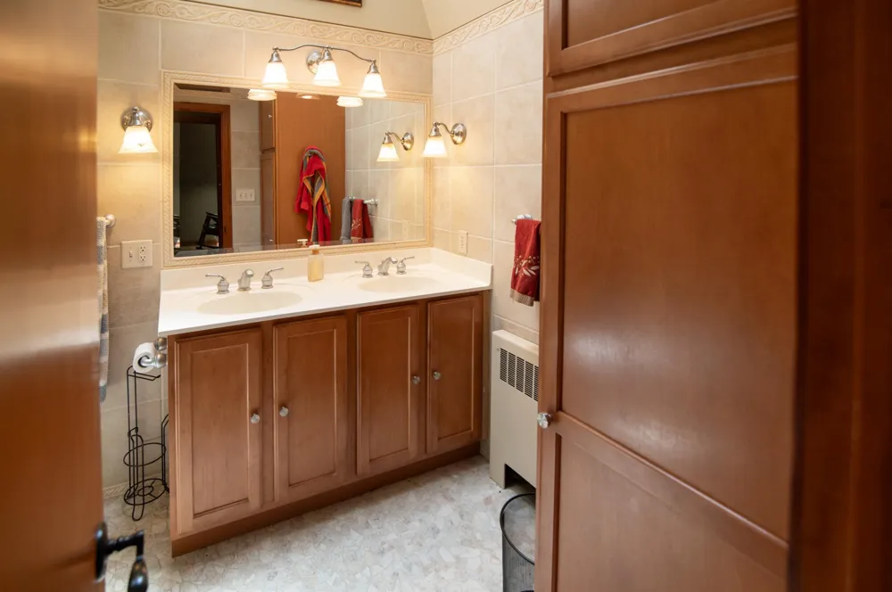 53 W Lake Boulevard Winona, MN 55987