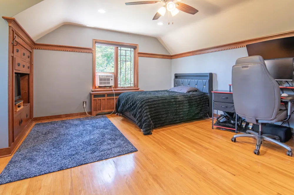 53 W Lake Boulevard Winona, MN 55987