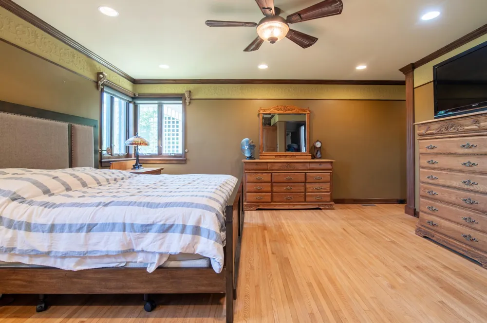 53 W Lake Boulevard Winona, MN 55987
