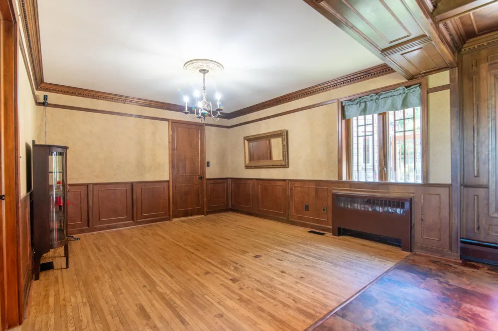 53 W Lake Boulevard Winona, MN 55987
