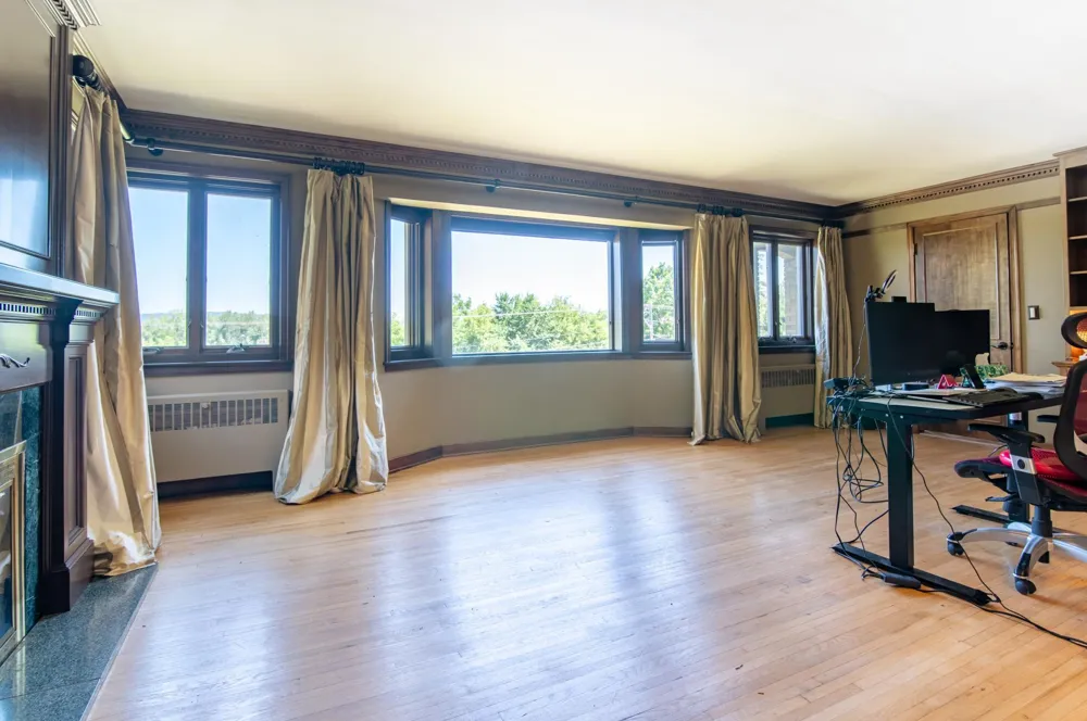 53 W Lake Boulevard Winona, MN 55987