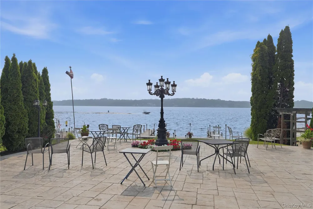 302 Lakeside Road Newburgh, NY 12550