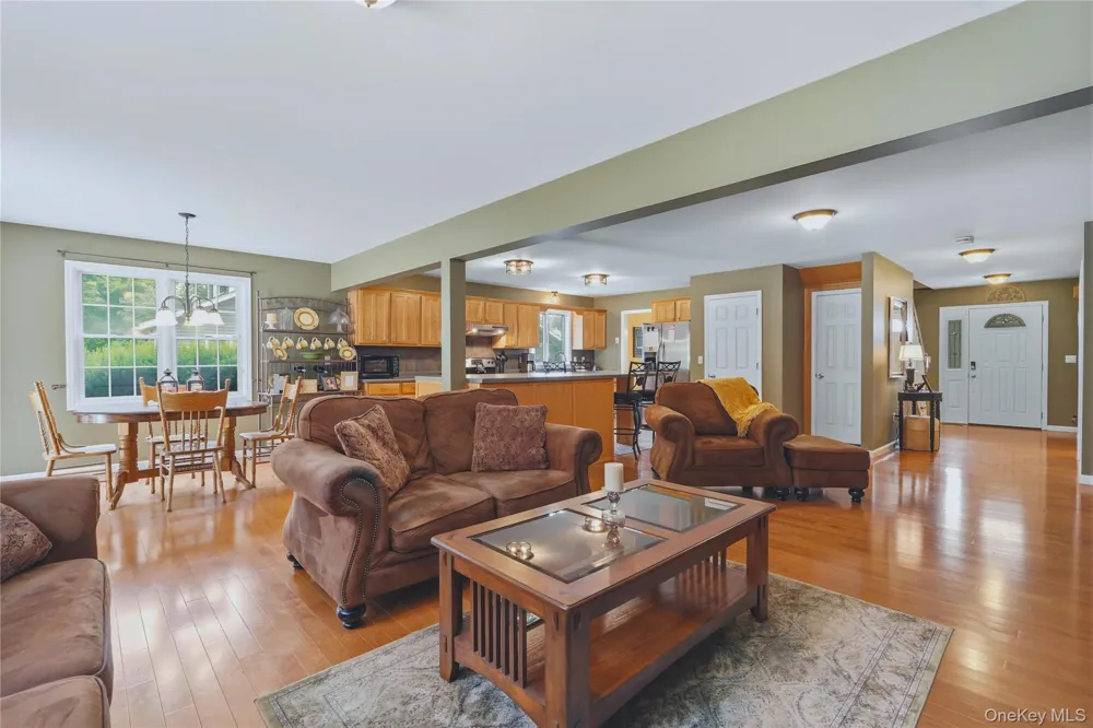 302 Lakeside Road Newburgh, NY 12550