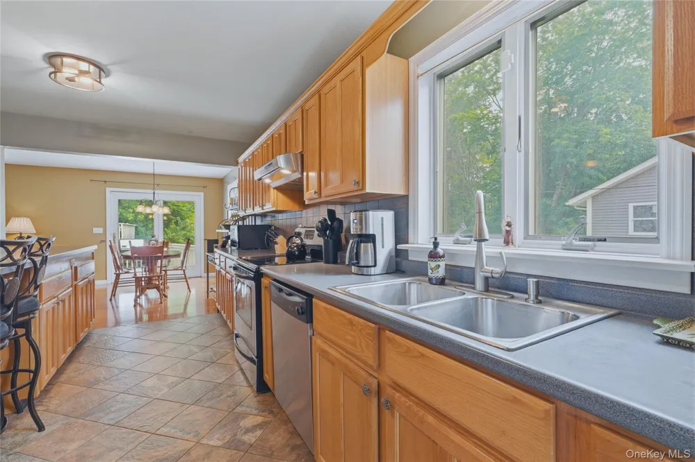 302 Lakeside Road Newburgh, NY 12550