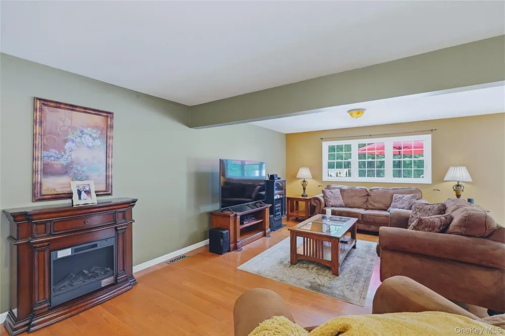 302 Lakeside Road Newburgh, NY 12550
