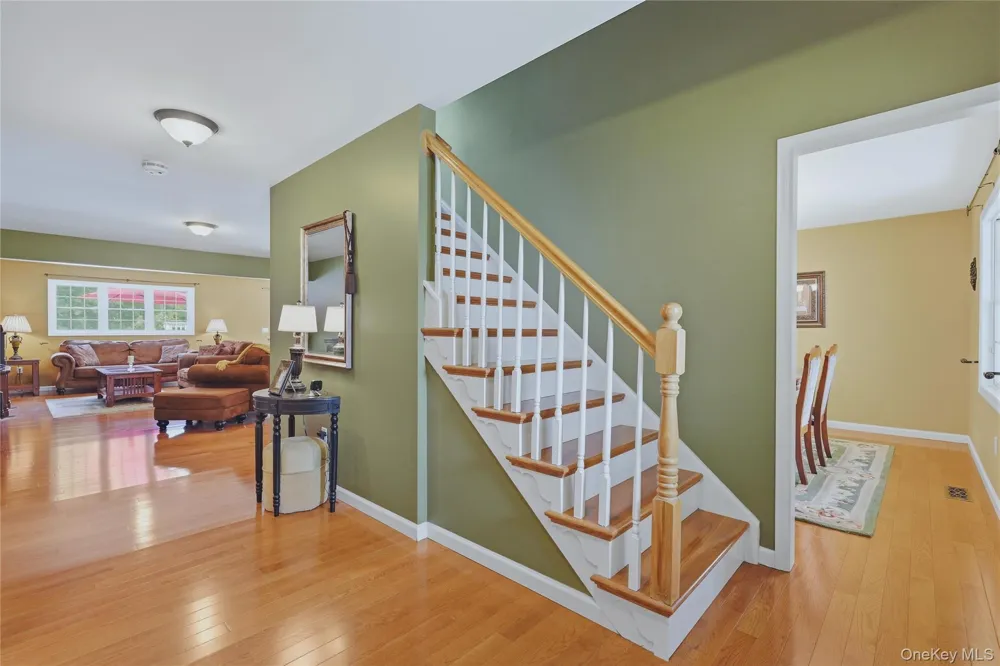302 Lakeside Road Newburgh, NY 12550