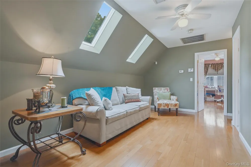 302 Lakeside Road Newburgh, NY 12550