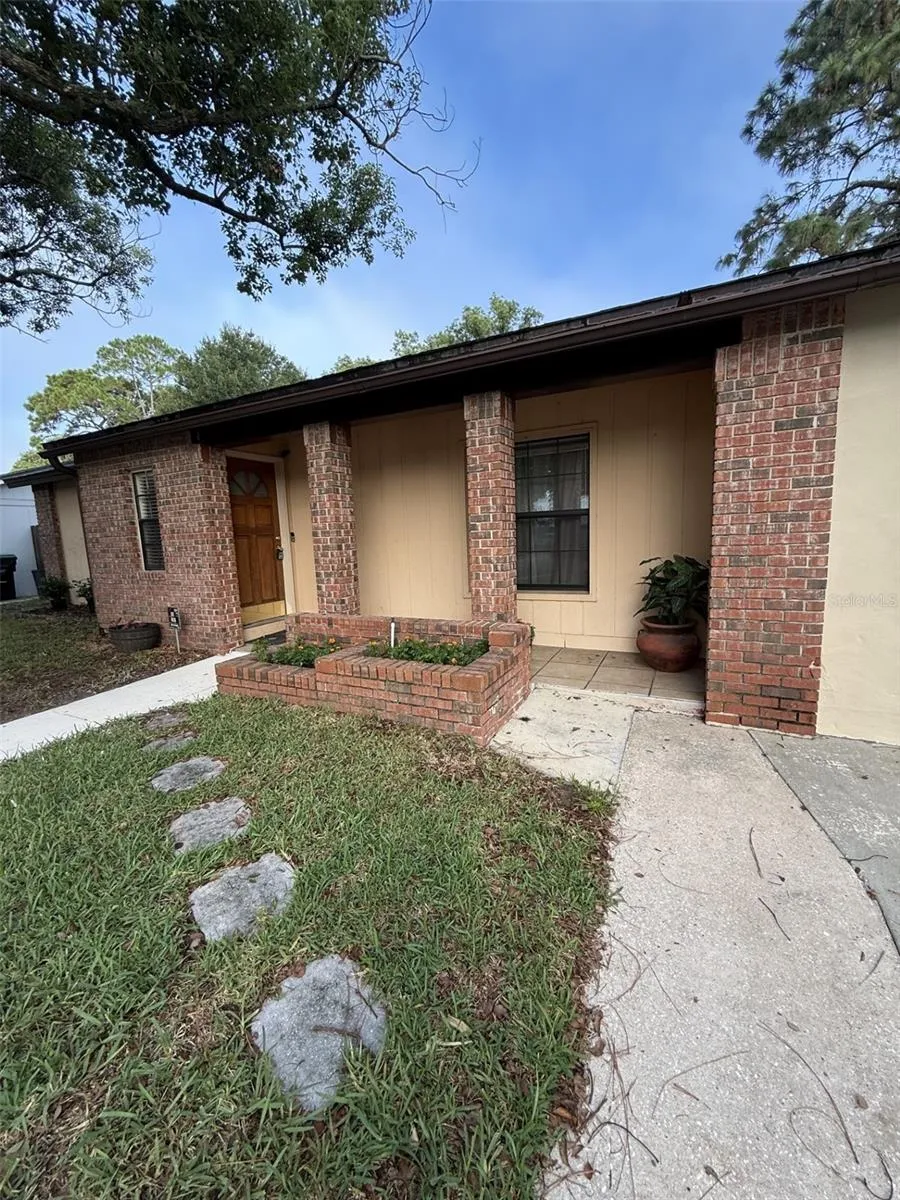 5626 STULL AVENUE Orlando, FL 32810