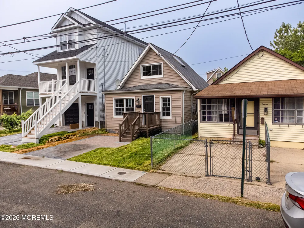 9 Woodland Avenue Keansburg, NJ 07734