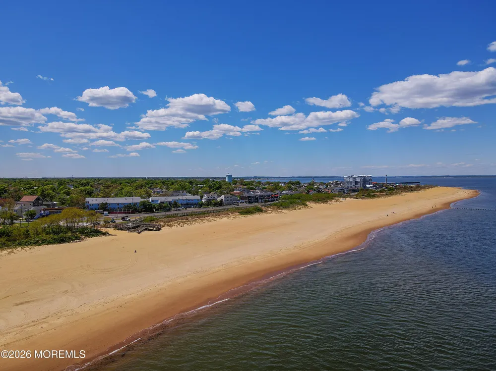 9 Woodland Avenue Keansburg, NJ 07734