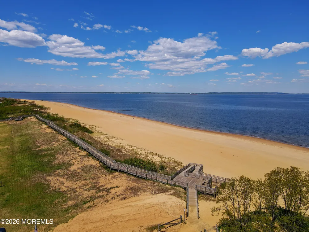 9 Woodland Avenue Keansburg, NJ 07734