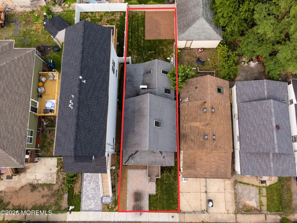 9 Woodland Avenue Keansburg, NJ 07734
