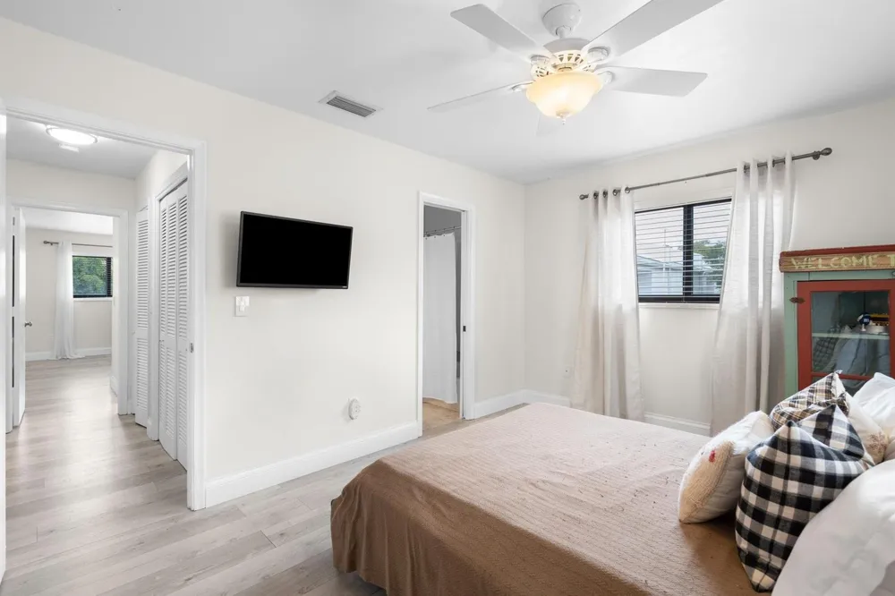 2116 NE 44TH STREET Lighthouse Point, FL 33064