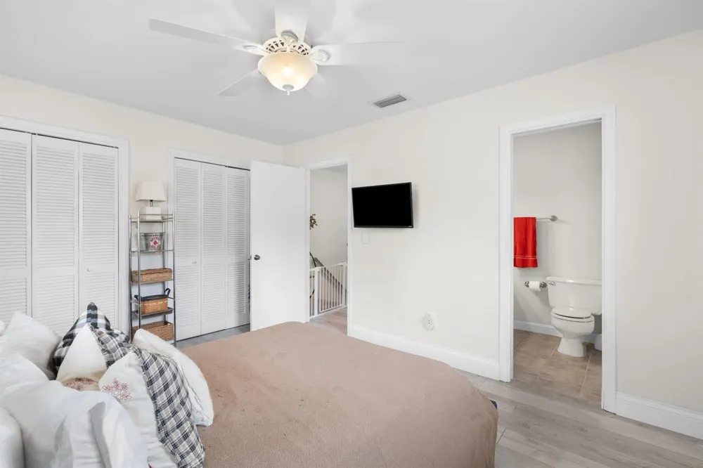 2116 NE 44TH STREET Lighthouse Point, FL 33064
