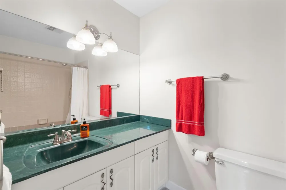 2116 NE 44TH STREET Lighthouse Point, FL 33064