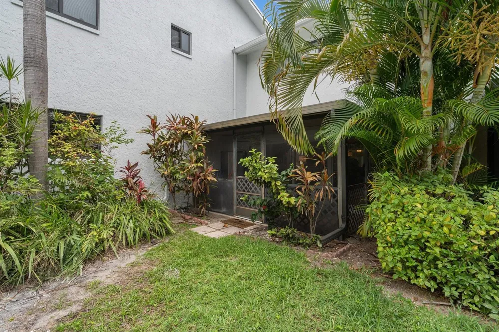 2116 NE 44TH STREET Lighthouse Point, FL 33064