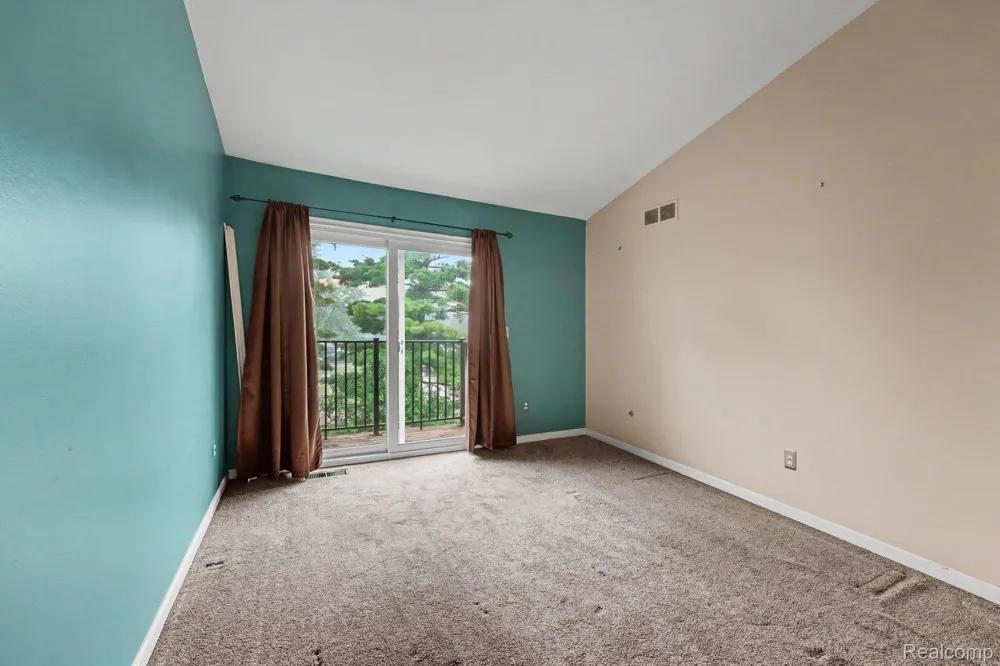 37491 Charter Oaks Boulevard Clinton Charter Township, MI 48036