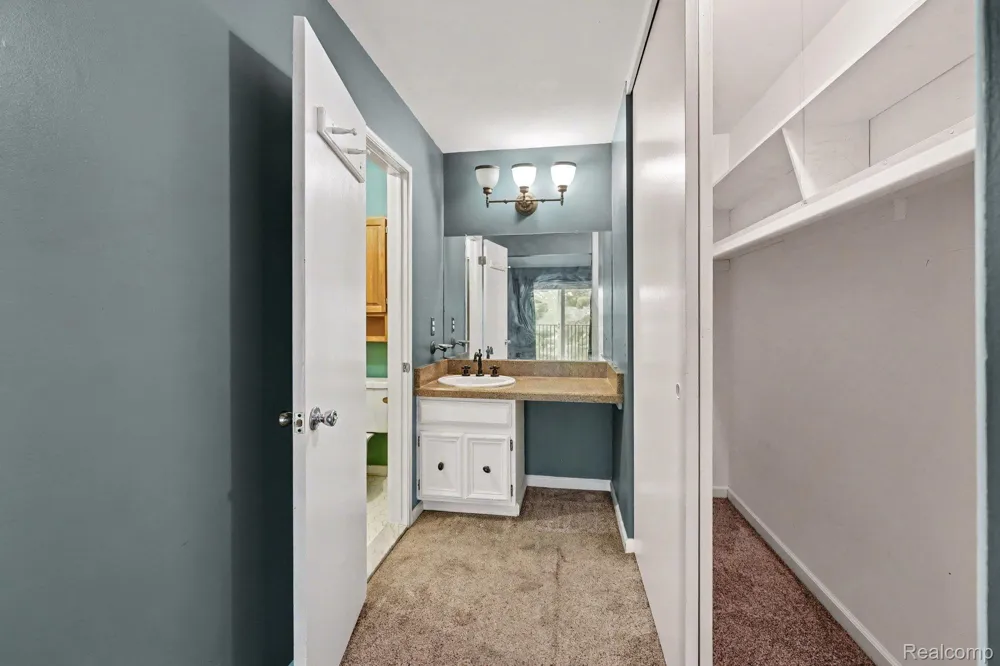 37491 Charter Oaks Boulevard Clinton Charter Township, MI 48036